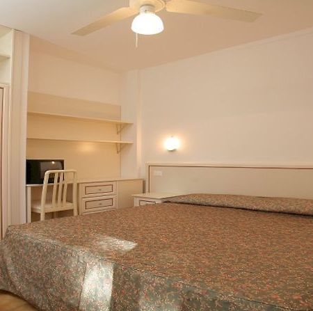 Hotel Baia Santa Barbara Rodi Garganico Buitenkant foto
